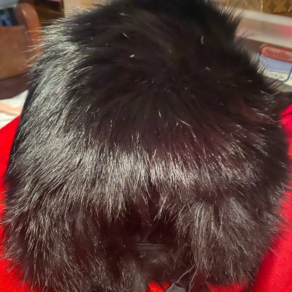 Black Mink Muff - Picture 2 of 3